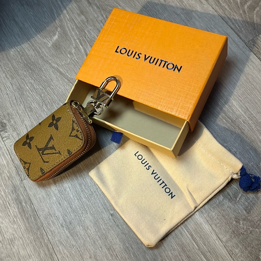 🤎LV•Monogram Fob Holder•Tan/Brown🤎